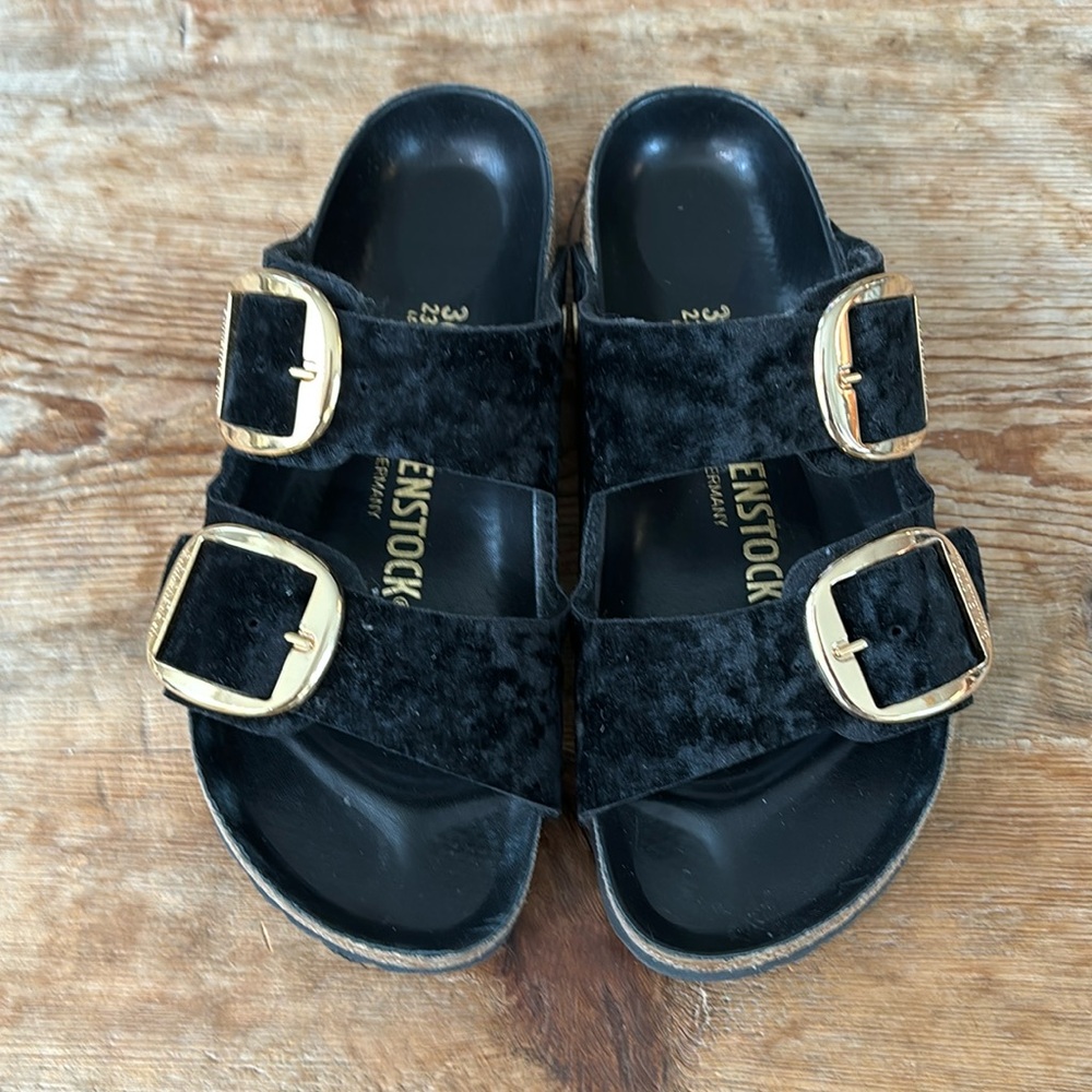 BIRKENSTOCK BLACK VELVET ARIZONA GOLD BIG BUCKLE SANDAL SZ. 36